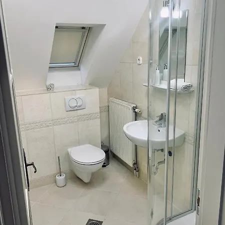 Strazsa Vendeghaz Apartament