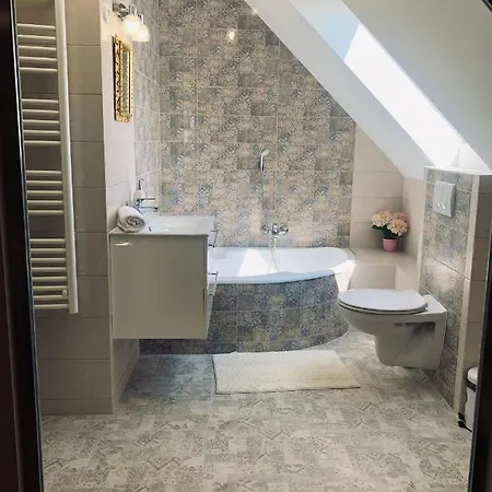 Strazsa Vendeghaz Apartament Szekszárd