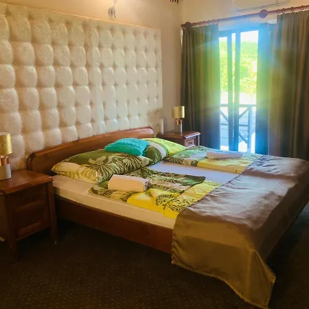 Strazsa Vendeghaz Apartament Szekszárd